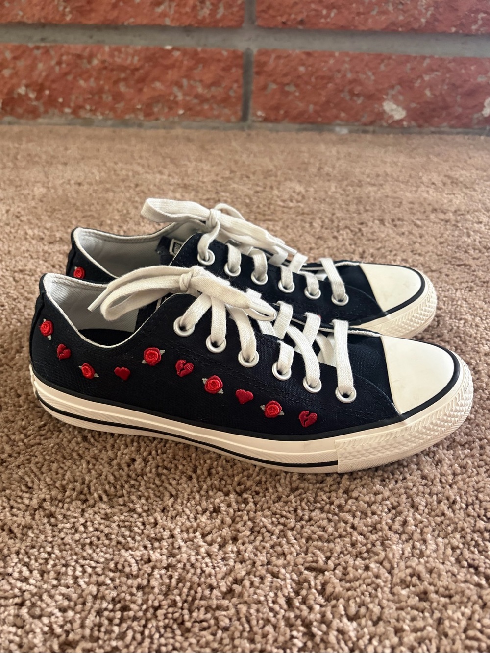 Converse Black Canvas Low-Top Sneakers with Red Heart Embroidery - Picture 5 of 13